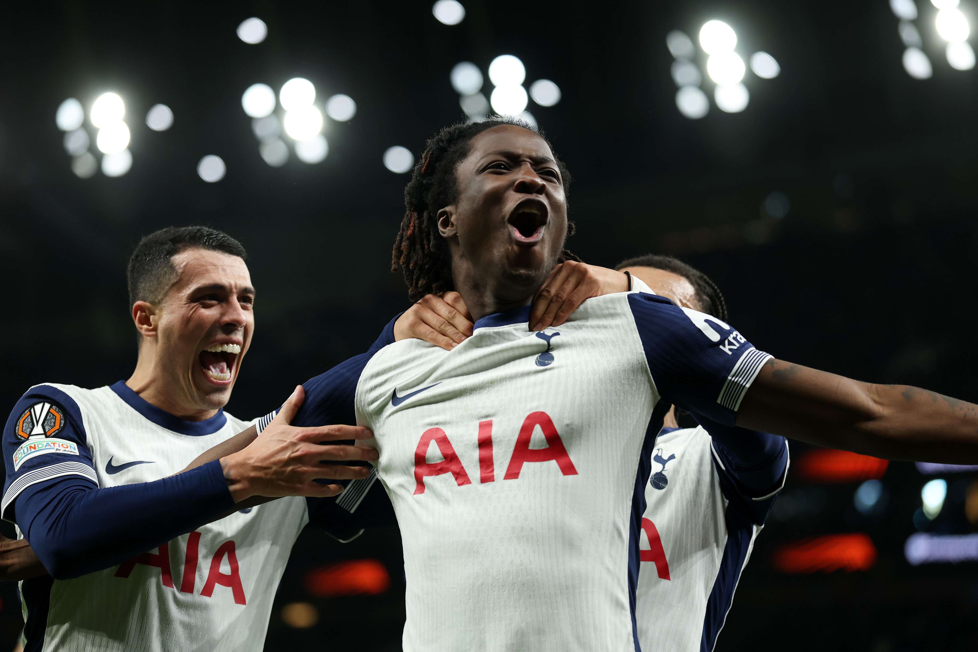 随着赛事的 随着赛事的